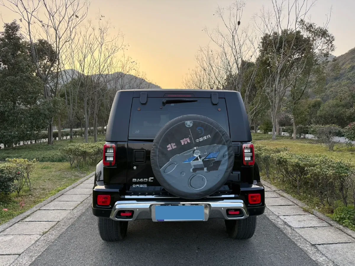 2023 Beijing BJ40 2.0T 224HP L4 8AT,autocango,china used car exporter,china ev exporter,chinese used car exporter,chinese used ev exporter