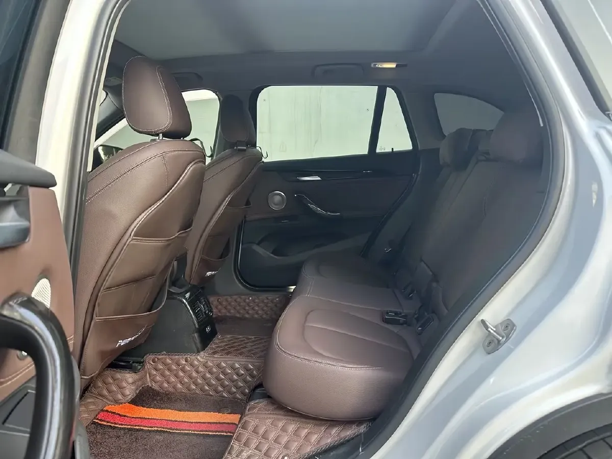 2022 BMW X1 2.0T 192HP L4 7DCT,autocango,china used car exporter,china ev exporter,chinese used car exporter,chinese used ev exporter