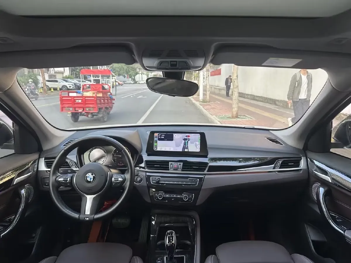 2022 BMW X1 2.0T 192HP L4 7DCT,autocango,china used car exporter,china ev exporter,chinese used car exporter,chinese used ev exporter