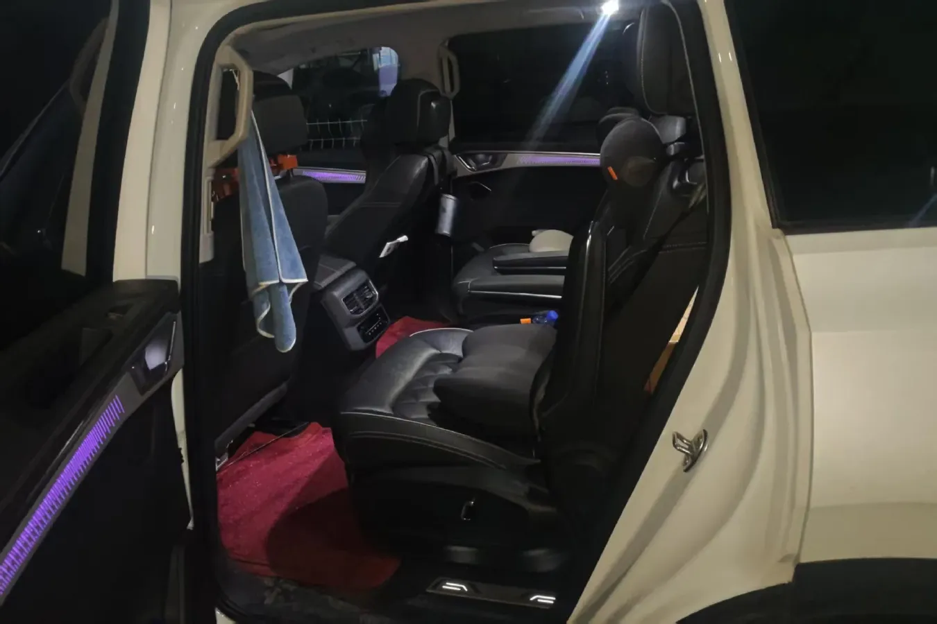 2022 Volkswagen Talagon 2.5T 299HP V6 7DCT,autocango,china used car exporter,china ev exporter,chinese used car exporter,chinese used ev exporter