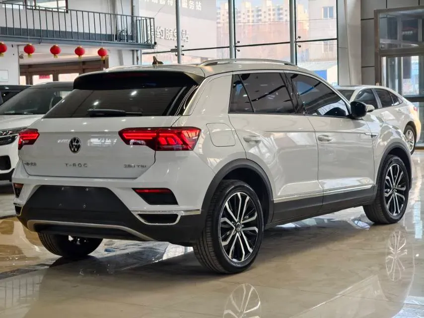 2022 Volkswagen T-Roc 1.4T 150HP L4 7DCT,autocango,china used car exporter,china ev exporter,chinese used car exporter,chinese used ev exporter