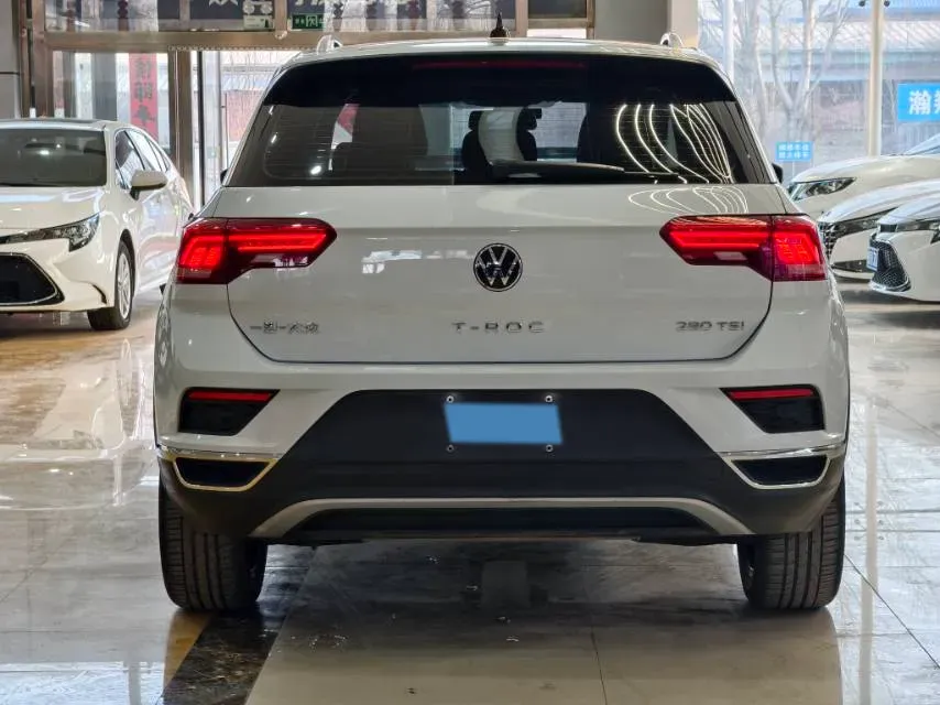 2022 Volkswagen T-Roc 1.4T 150HP L4 7DCT,autocango,china used car exporter,china ev exporter,chinese used car exporter,chinese used ev exporter