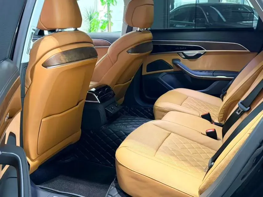 2023 Audi A8 3.0T 286HP V6 8AT,autocango,china used car exporter,china ev exporter,chinese used car exporter,chinese used ev exporter