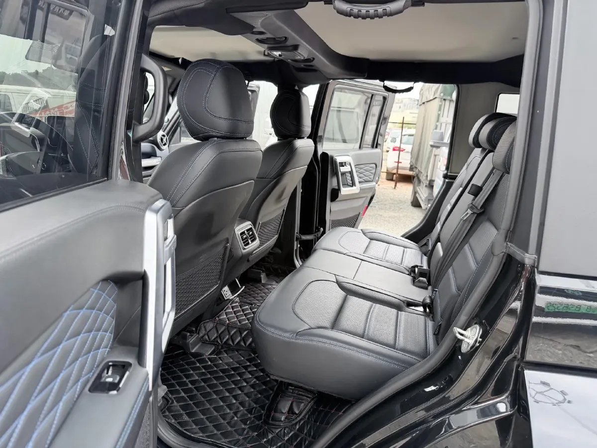 2019 Beijing BJ40 2.3T 231HP L4 6AT,autocango,china used car exporter,china ev exporter,chinese used car exporter,chinese used ev exporter
