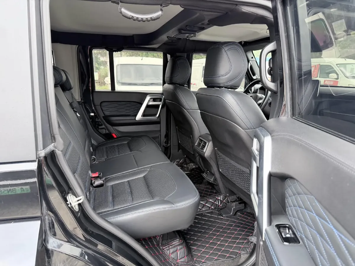 2019 Beijing BJ40 2.3T 231HP L4 6AT,autocango,china used car exporter,china ev exporter,chinese used car exporter,chinese used ev exporter