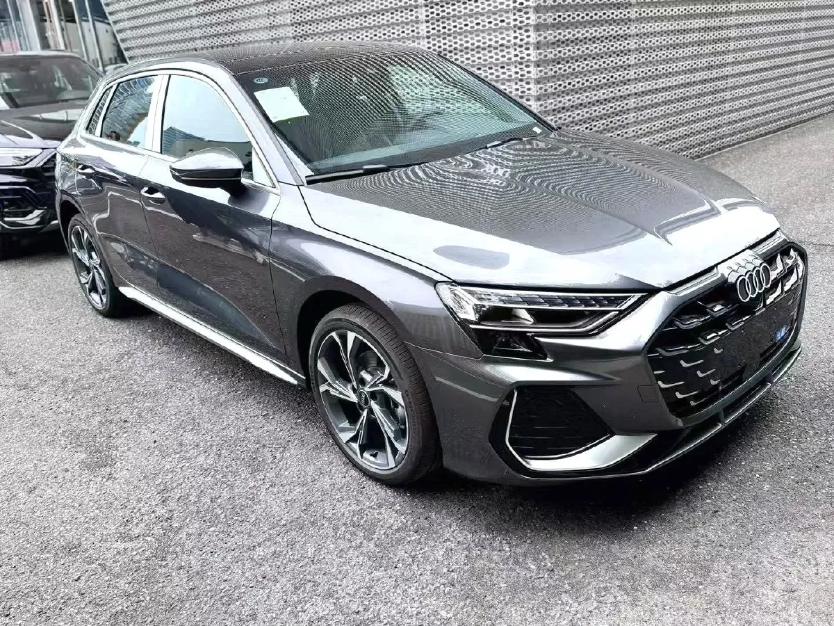 2025 Audi A3 1.5T 160HP L4 7DCT,autocango,china used car exporter,china ev exporter,chinese used car exporter,chinese used ev exporter