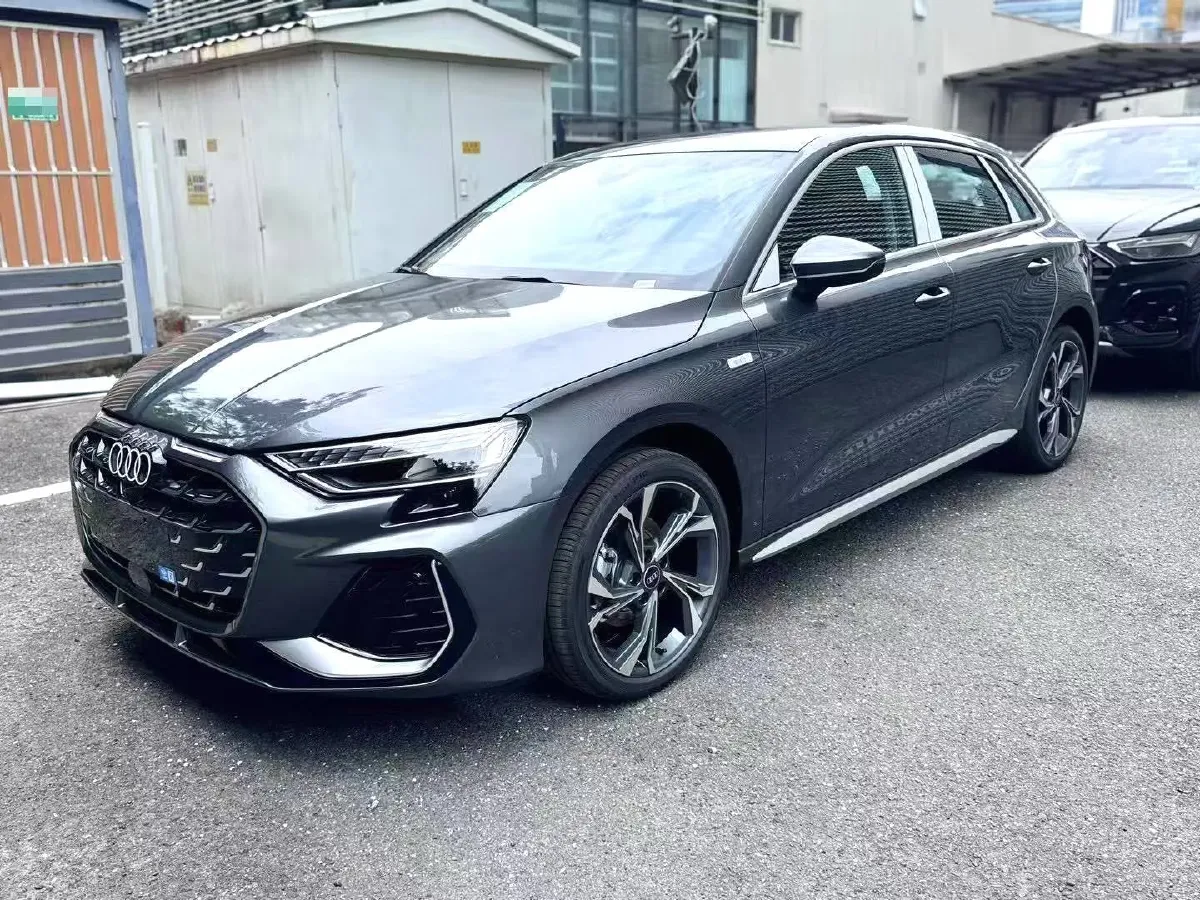 2025 Audi A3 1.5T 160HP L4 7DCT,autocango,china used car exporter,china ev exporter,chinese used car exporter,chinese used ev exporter