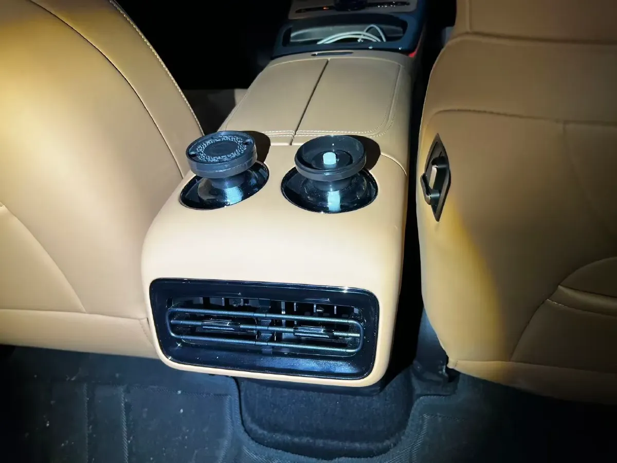 2025 Geely Galaxy Starshine 8 1.5L 112HP L4 1DHT PHEV,autocango,china used car exporter,china ev exporter,chinese used car exporter,chinese used ev exporter