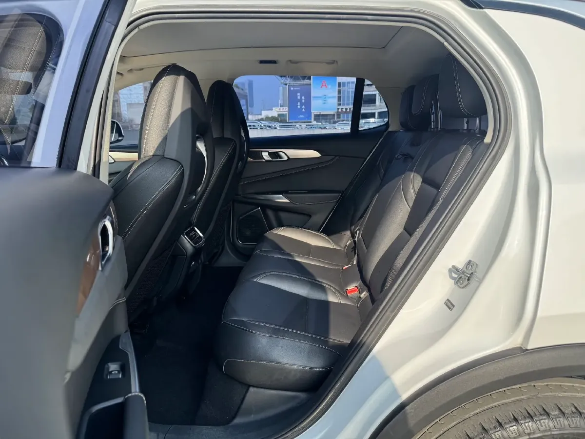 2020 LYNK&CO 01 2.0T 190HP L4 6AT,autocango,china used car exporter,china ev exporter,chinese used car exporter,chinese used ev exporter