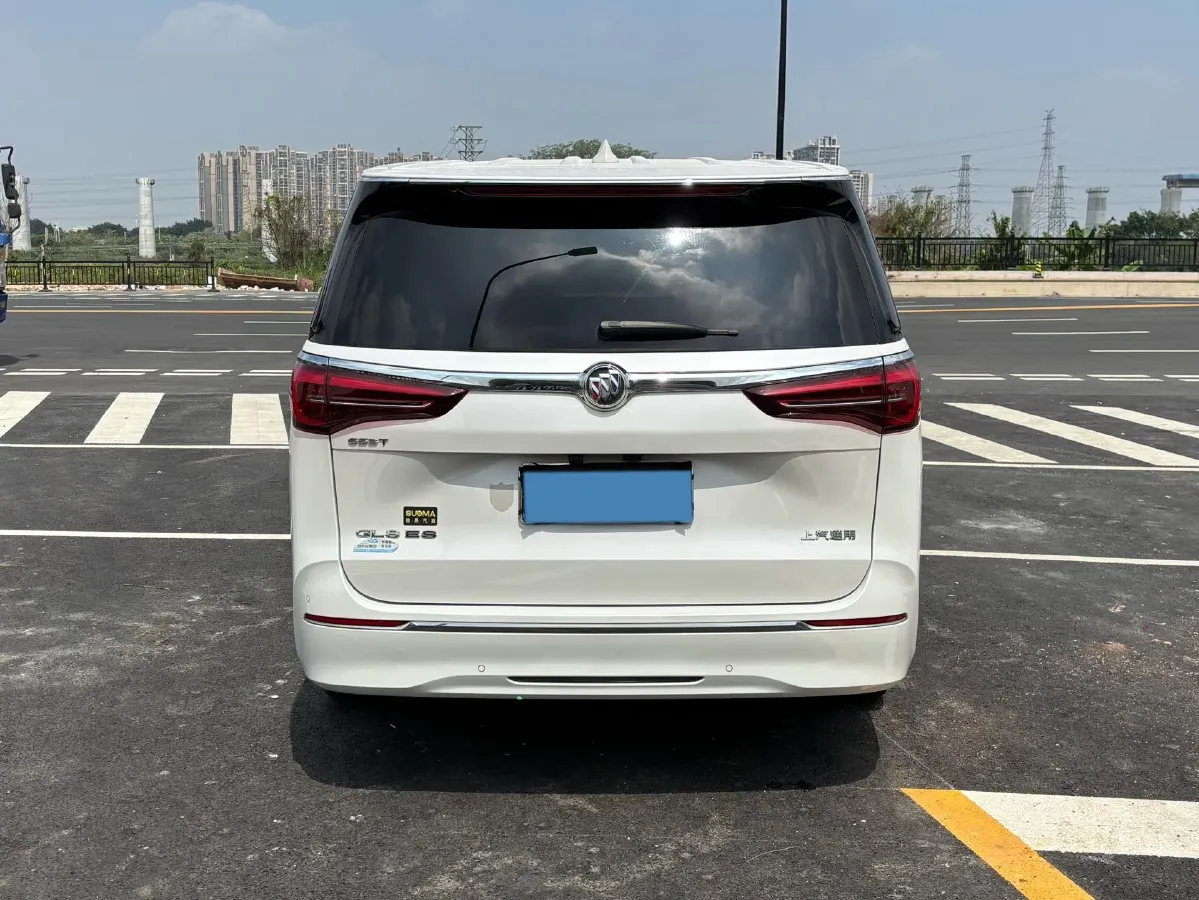 2022 Buick GL8 2.0T 237HP L4 9AT,autocango,china used car exporter,china ev exporter,chinese used car exporter,chinese used ev exporter
