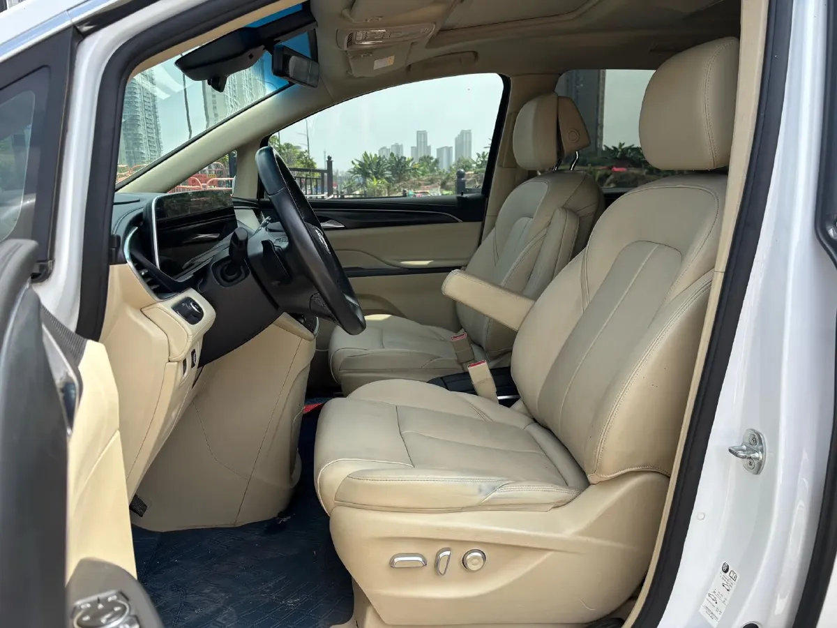 2022 Buick GL8 2.0T 237HP L4 9AT,autocango,china used car exporter,china ev exporter,chinese used car exporter,chinese used ev exporter