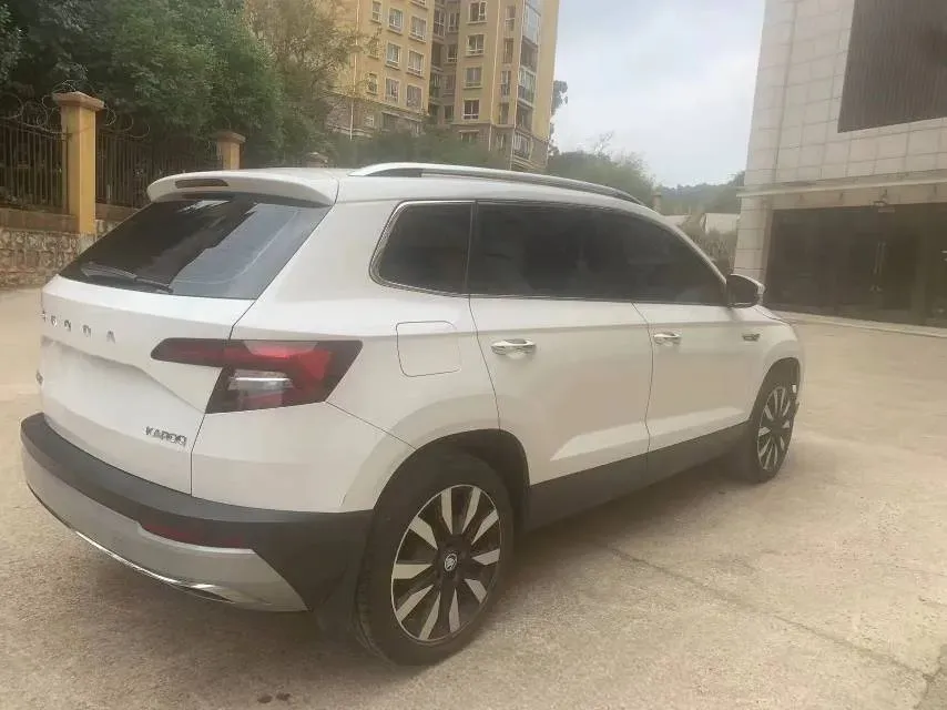 2021 Skoda Karoq 1.4T 150HP L4 7DCT,autocango,china used car exporter,china ev exporter,chinese used car exporter,chinese used ev exporter