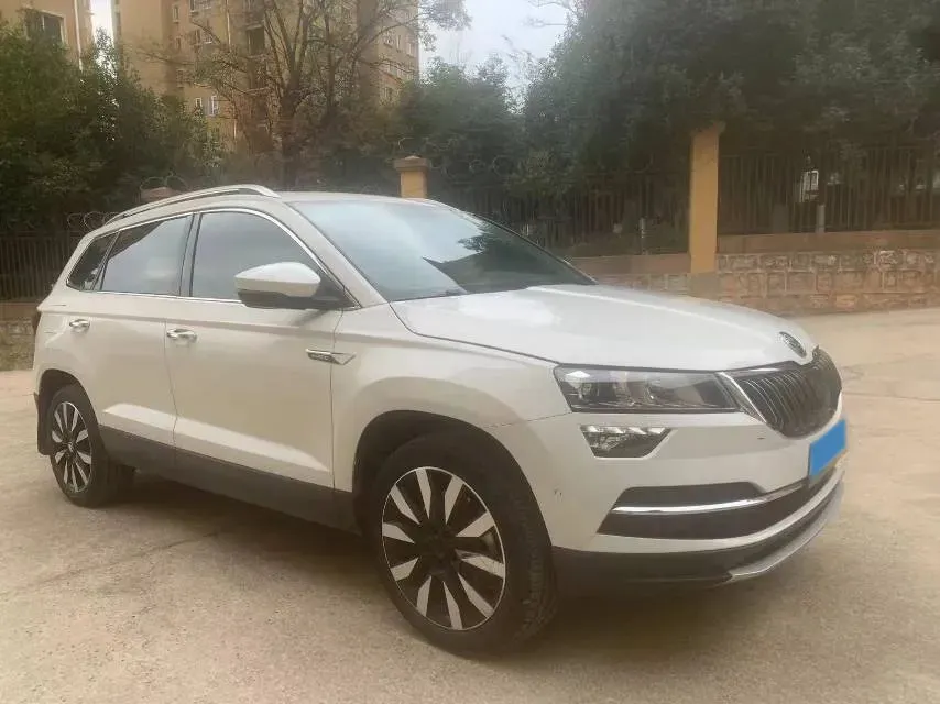 2021 Skoda Karoq 1.4T 150HP L4 7DCT,autocango,china used car exporter,china ev exporter,chinese used car exporter,chinese used ev exporter