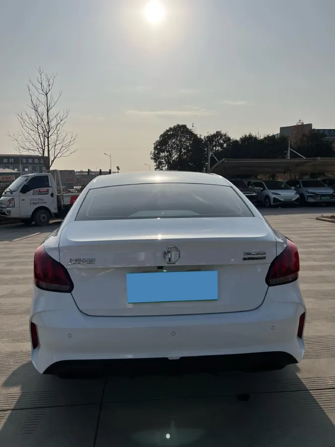 2023 MG 5 1.5L 129HP L4 5MT,autocango,china used car exporter,china ev exporter,chinese used car exporter,chinese used ev exporter