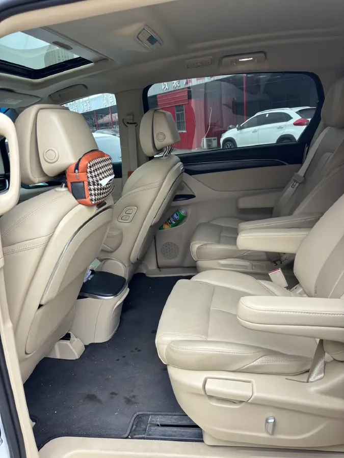 2023 Buick GL8 2.0T 237HP L4 9AT,autocango,china used car exporter,china ev exporter,chinese used car exporter,chinese used ev exporter