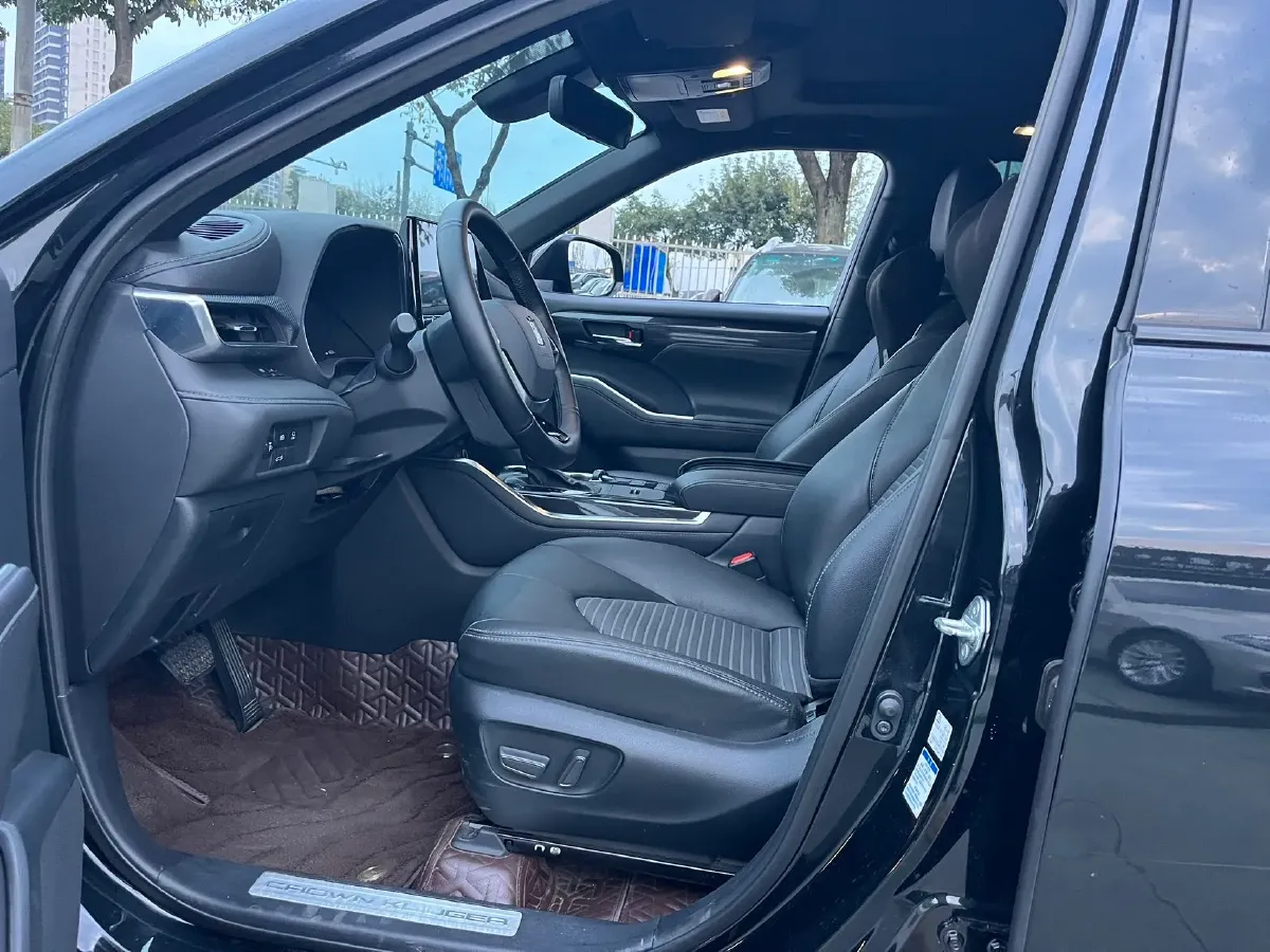 2021 Toyota Crown Kluger 2.5L 192HP L4 E-CVT Hybrid,autocango,china used car exporter,china ev exporter,chinese used car exporter,chinese used ev exporter