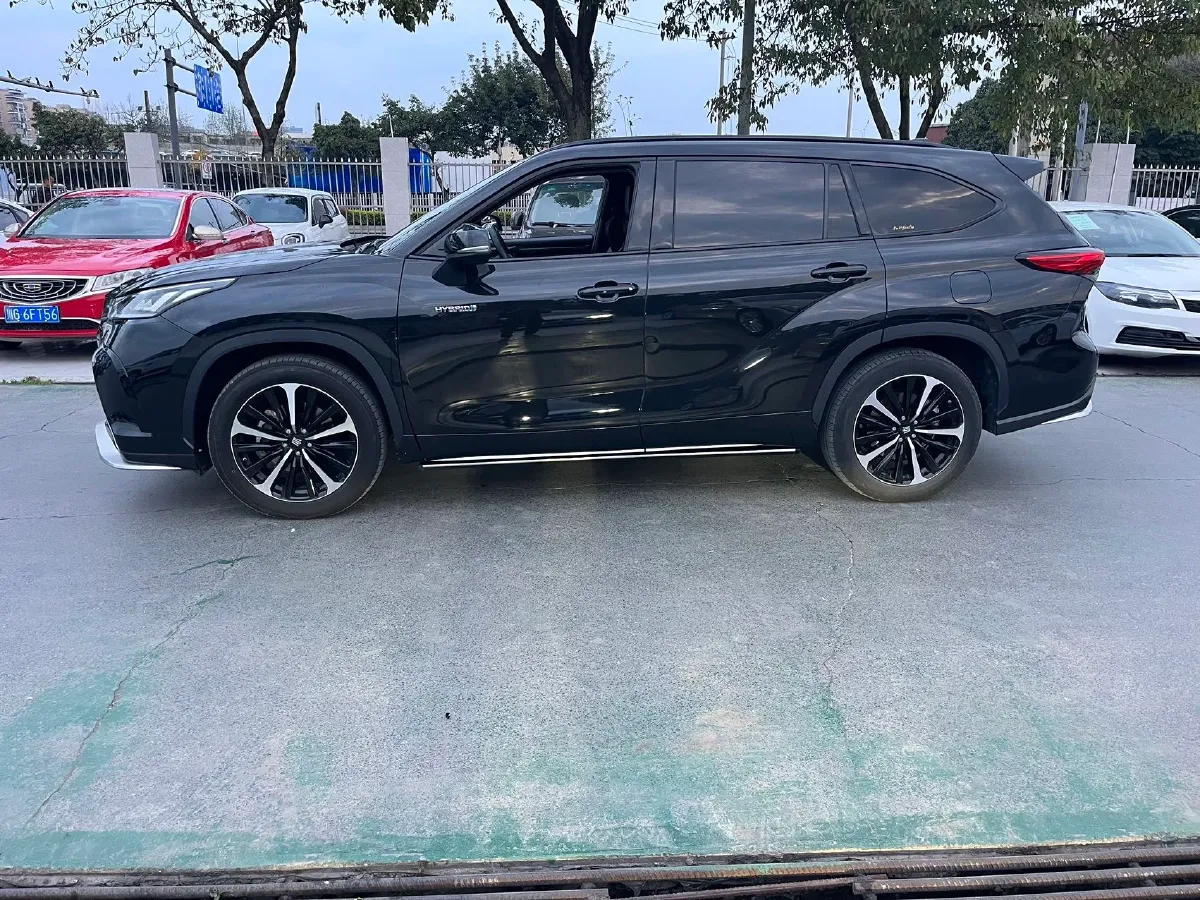 2021 Toyota Crown Kluger 2.5L 192HP L4 E-CVT Hybrid,autocango,china used car exporter,china ev exporter,chinese used car exporter,chinese used ev exporter