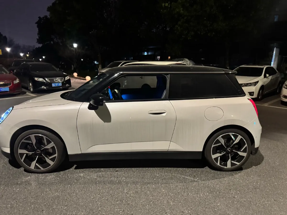 2024 MINI COOPER BEV 51.5KWH,autocango,china used car exporter,china ev exporter,chinese used car exporter,chinese used ev exporter