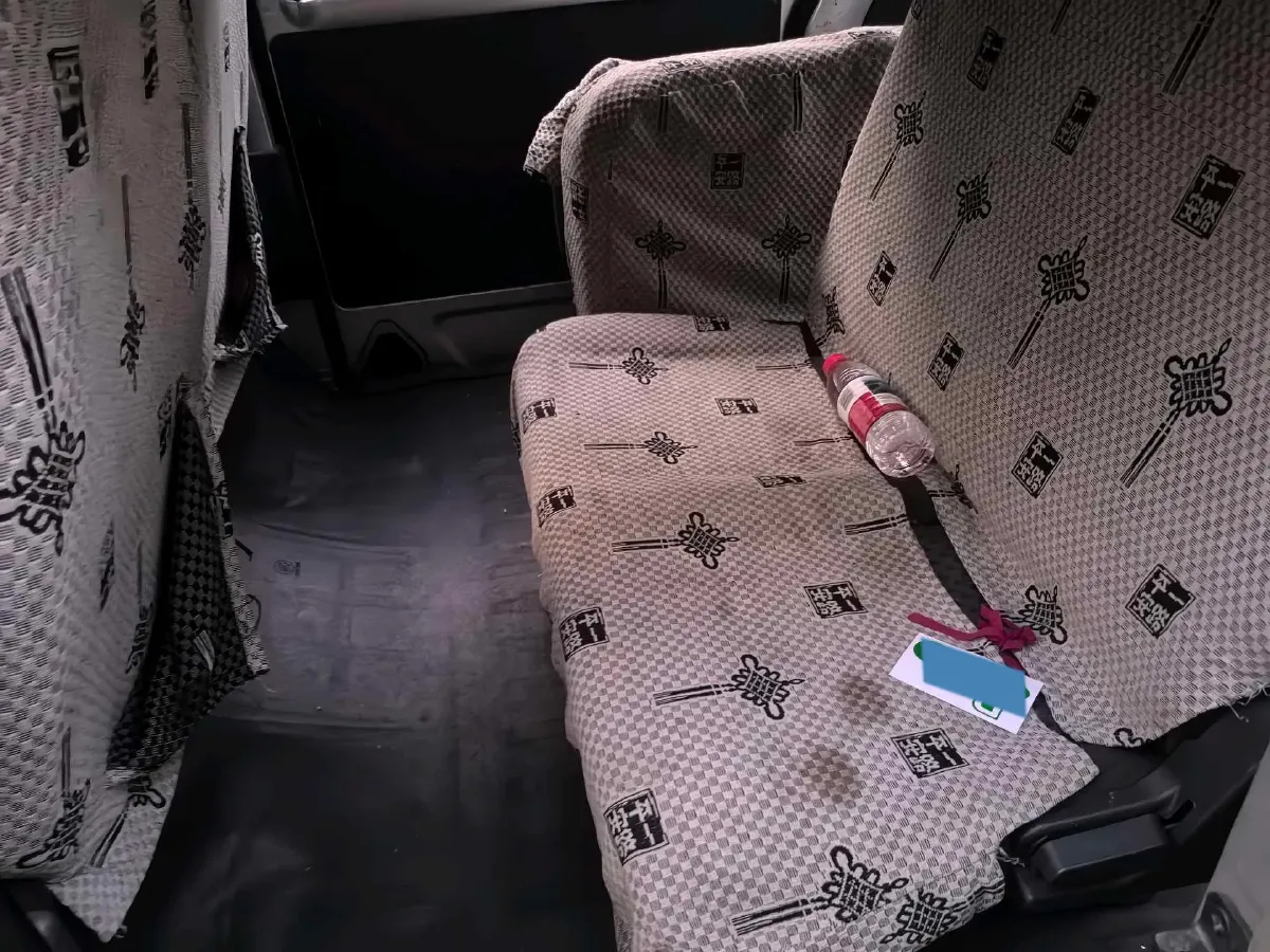 2015 WuLing ZhiGuang 1.2L 82HP L4 5MT,autocango,china used car exporter,china ev exporter,chinese used car exporter,chinese used ev exporter