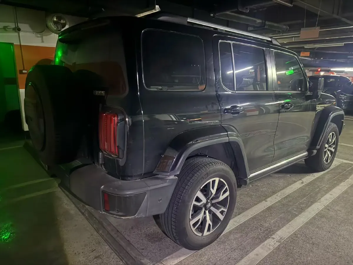 2023 Tank 300 2.0T 227HP L4 8AT,autocango,china used car exporter,china ev exporter,chinese used car exporter,chinese used ev exporter