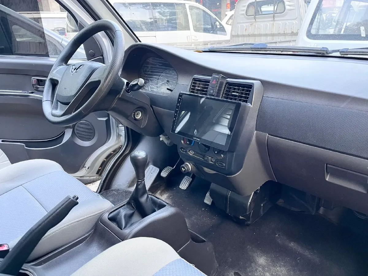 2021 DongFeng Fengon Fengon 500 1.5L 116HP L4 5MT,autocango,china used car exporter,china ev exporter,chinese used car exporter,chinese used ev exporter