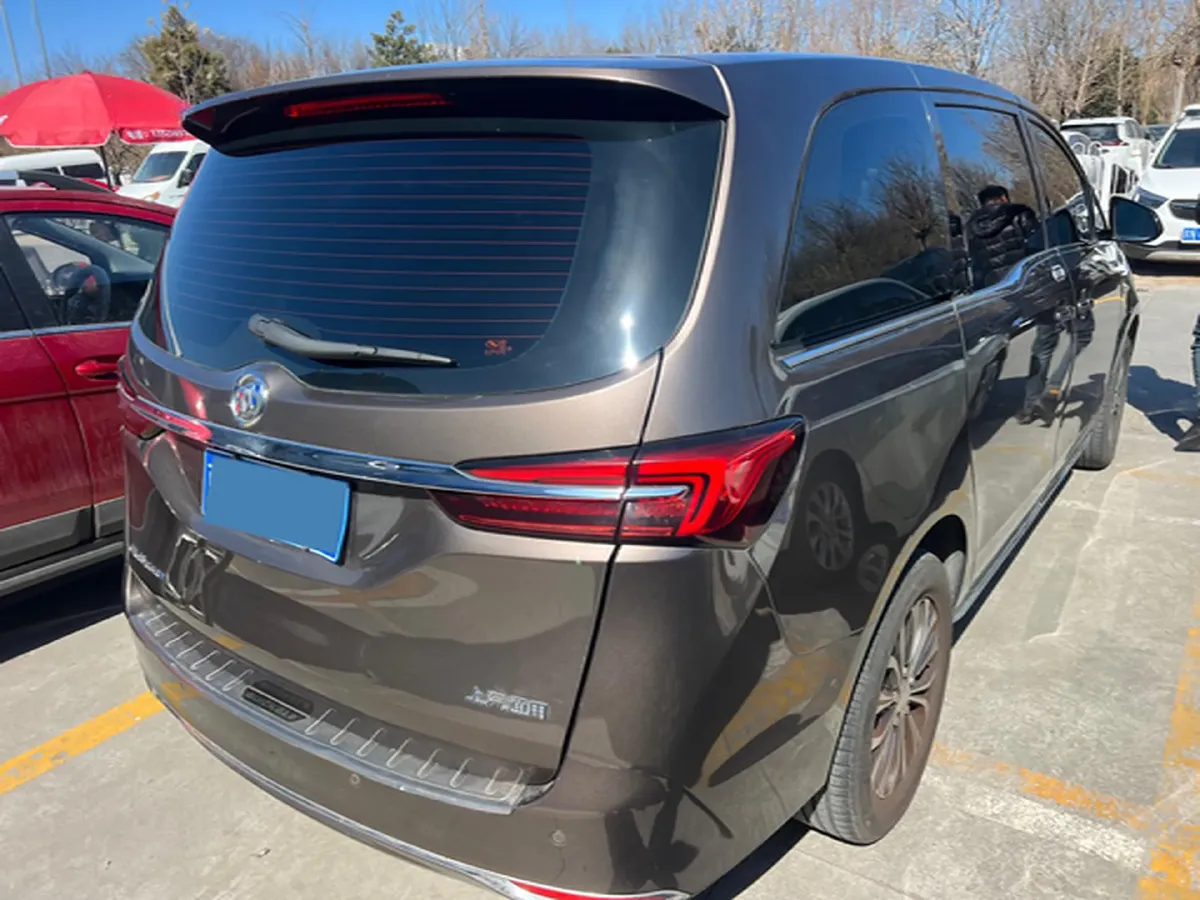 2022 Buick GL8 2.0T 237HP L4 9AT,autocango,china used car exporter,china ev exporter,chinese used car exporter,chinese used ev exporter