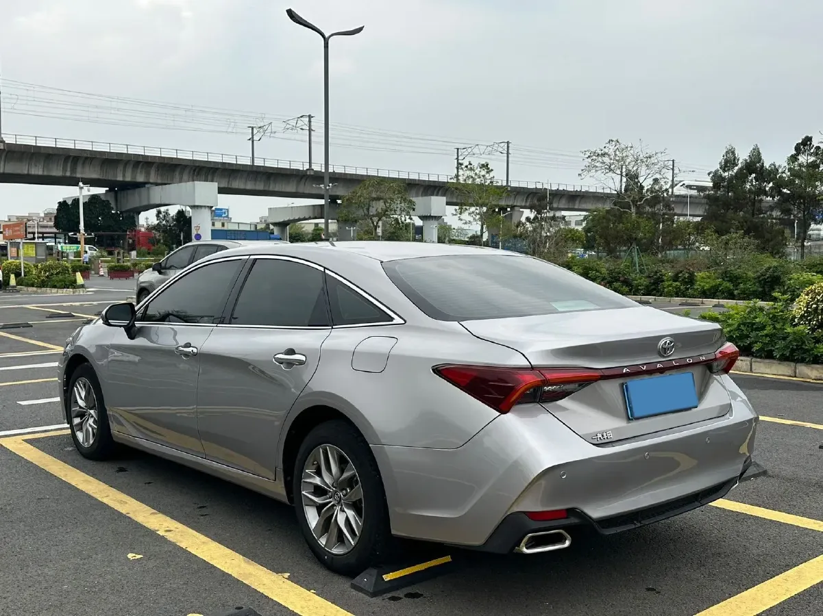 2019 Toyota Avalon 2.0L 178HP L4 CVT,autocango,china used car exporter,china ev exporter,chinese used car exporter,chinese used ev exporter
