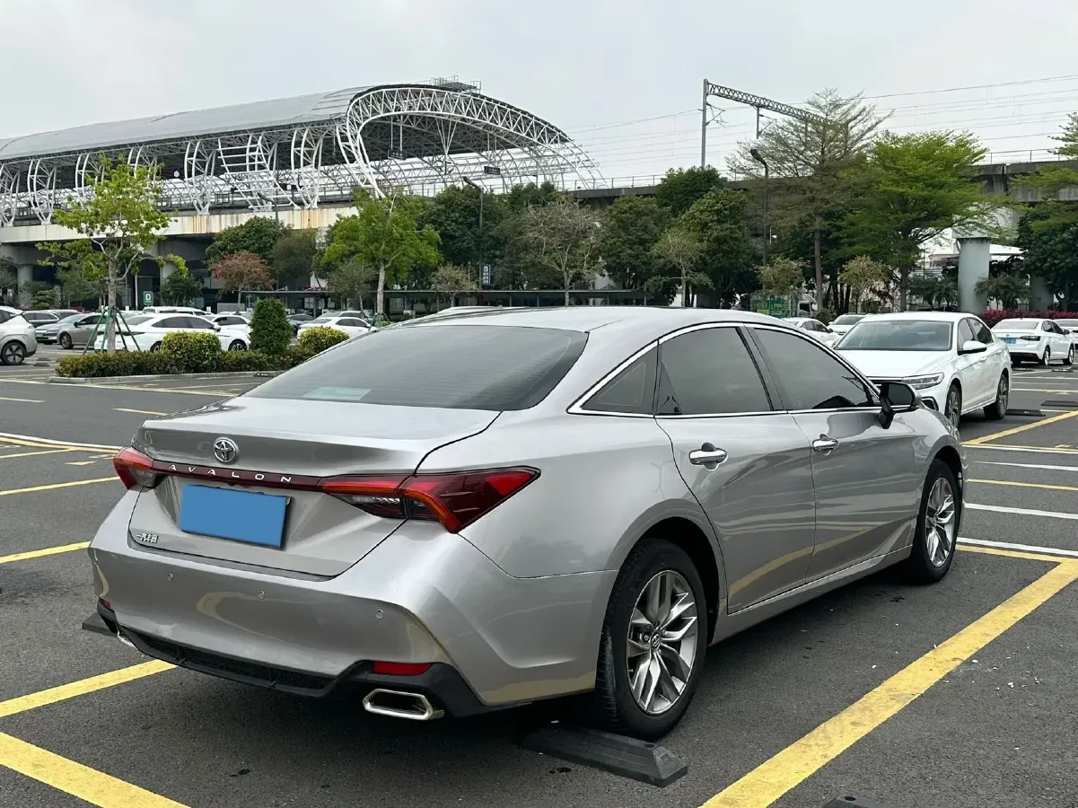 2019 Toyota Avalon 2.0L 178HP L4 CVT,autocango,china used car exporter,china ev exporter,chinese used car exporter,chinese used ev exporter