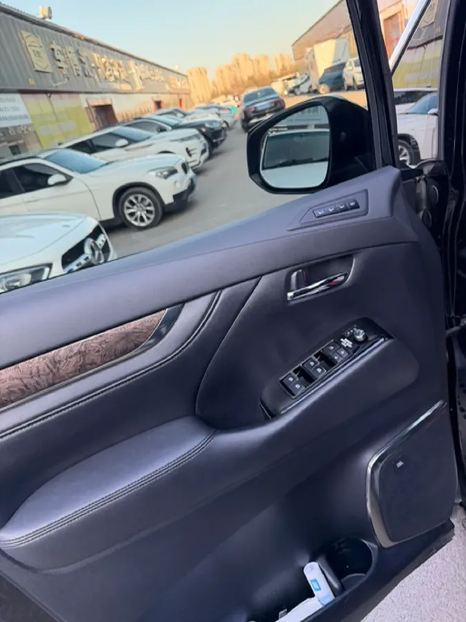 2021 Toyota Alphard 2.5L 117HP L4 E-CVT Hybrid,autocango,china used car exporter,china ev exporter,chinese used car exporter,chinese used ev exporter