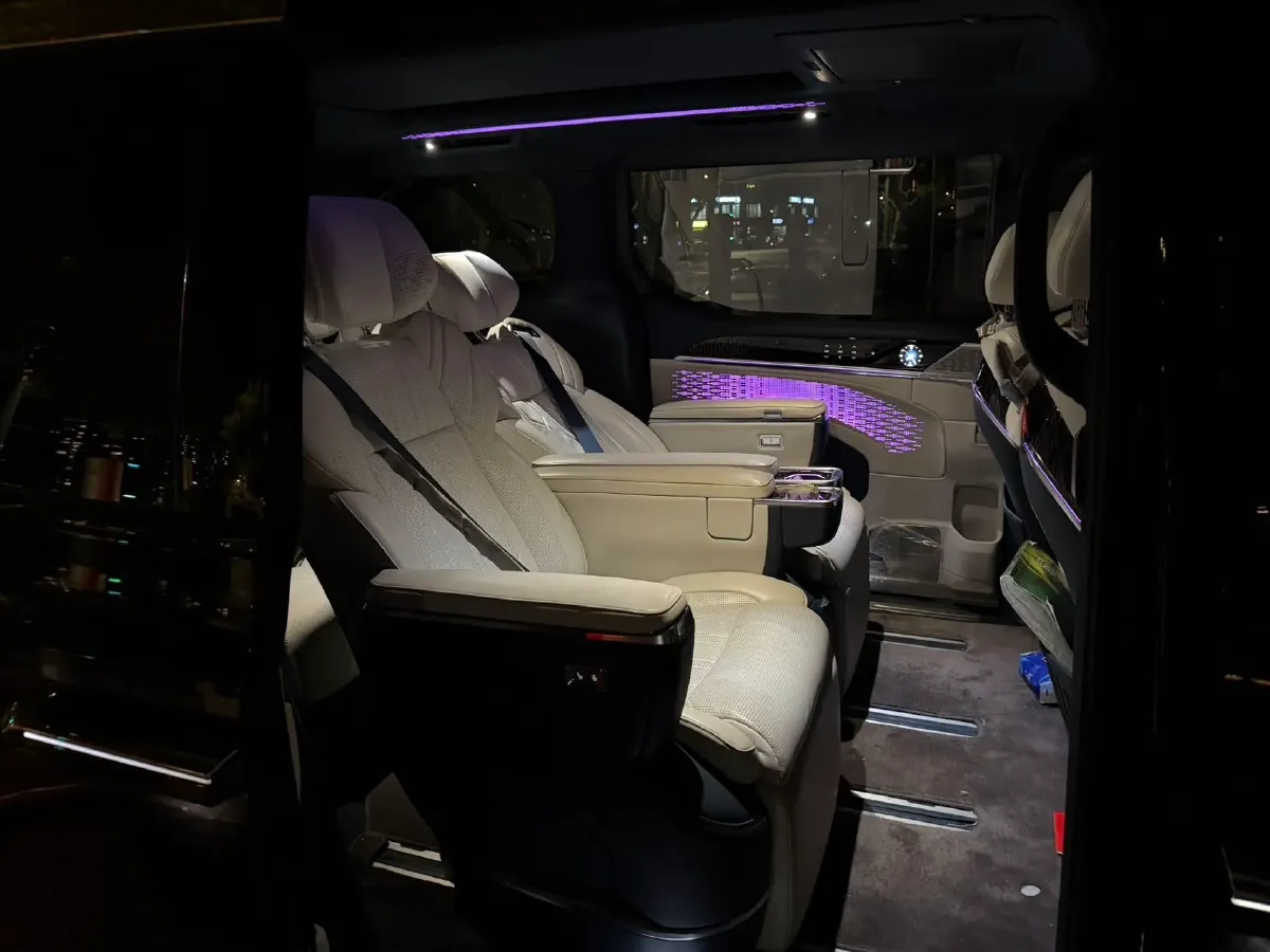 2022 Zeekr 009 BEV 116KWH,autocango,china used car exporter,china ev exporter,chinese used car exporter,chinese used ev exporter