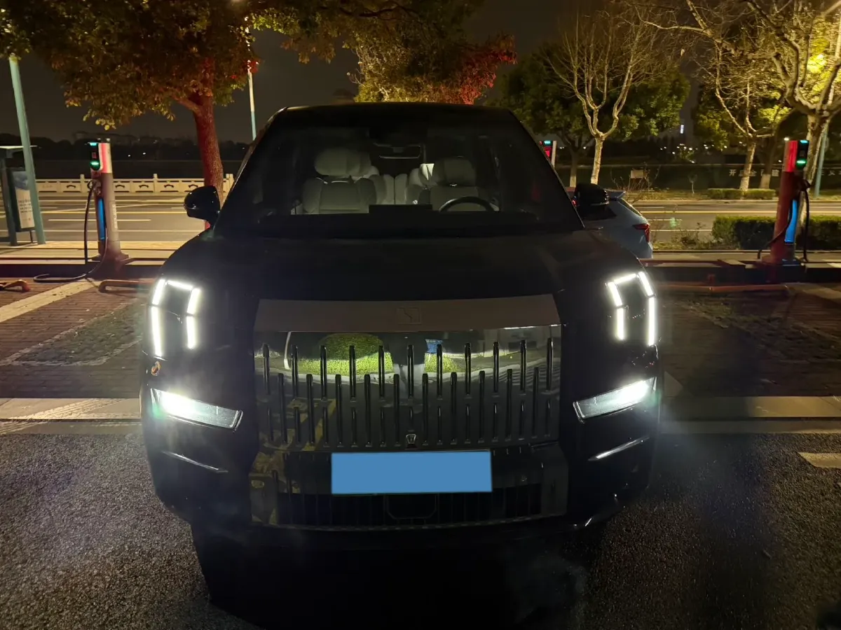 2022 Zeekr 009 BEV 116KWH,autocango,china used car exporter,china ev exporter,chinese used car exporter,chinese used ev exporter