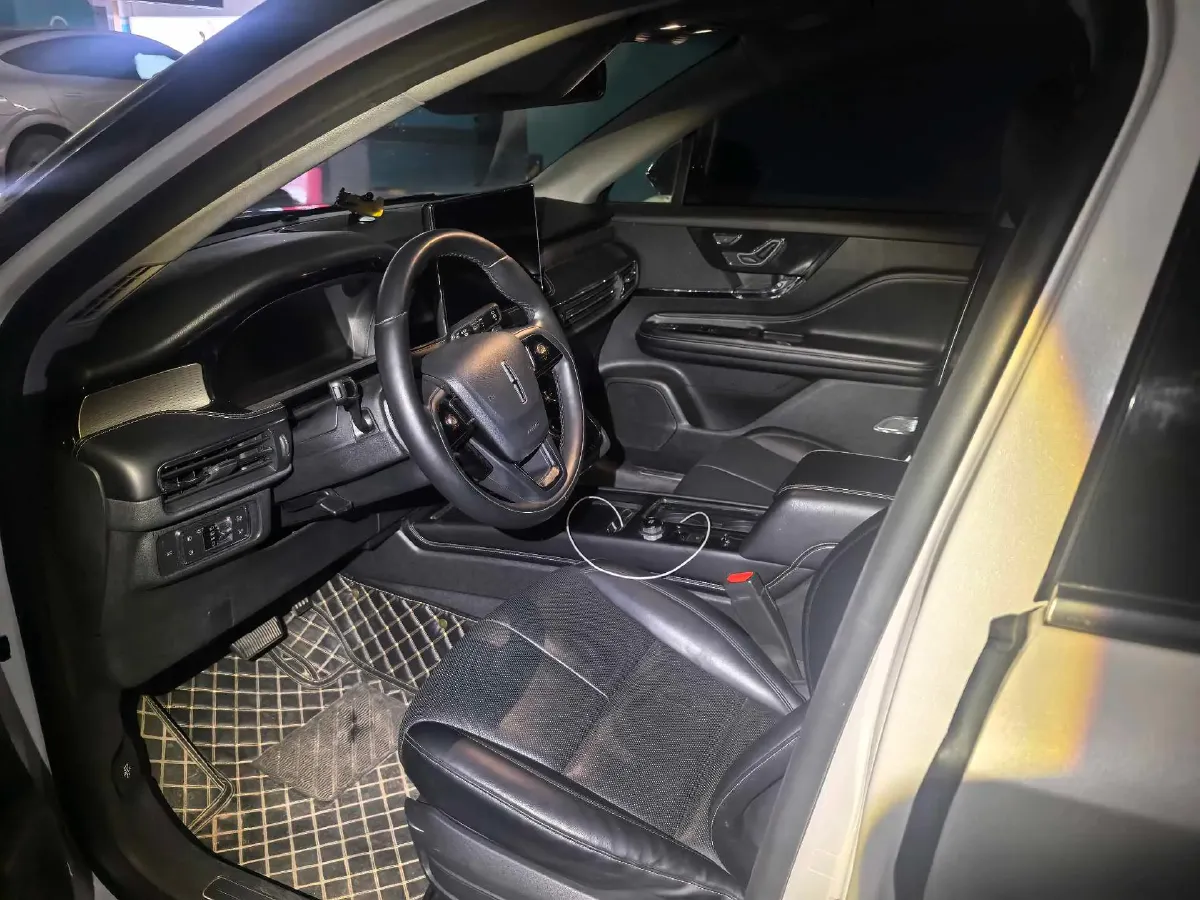 2022 Lincoln Corsair 2.0T 245HP L4 8AT,autocango,china used car exporter,china ev exporter,chinese used car exporter,chinese used ev exporter