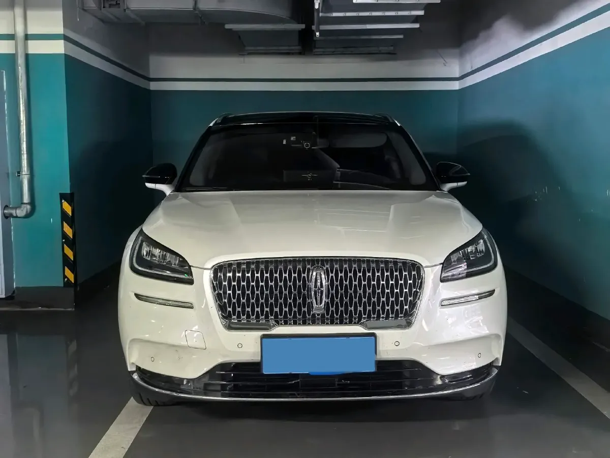 2022 Lincoln Corsair 2.0T 245HP L4 8AT,autocango,china used car exporter,china ev exporter,chinese used car exporter,chinese used ev exporter