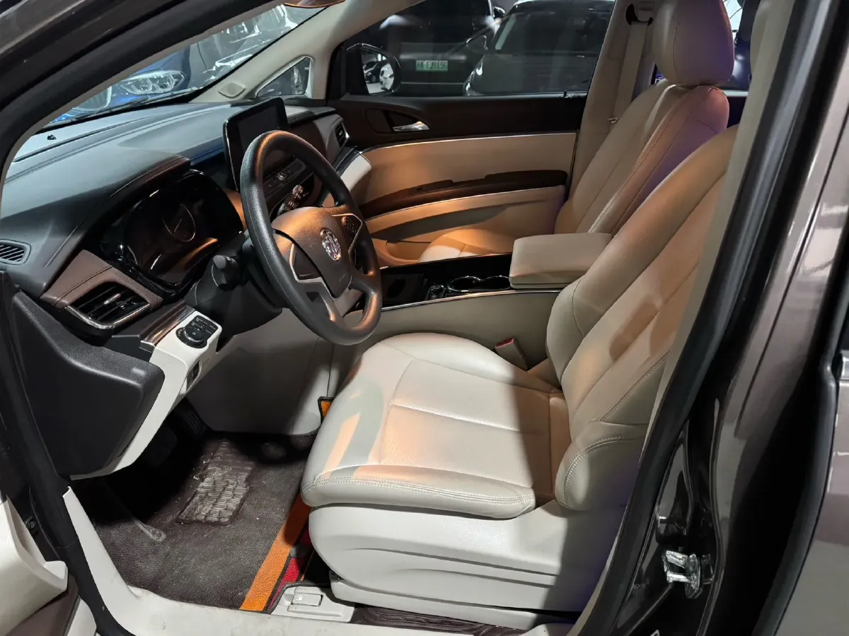 2023 Buick GL8 2.0T 237HP L4 9AT,autocango,china used car exporter,china ev exporter,chinese used car exporter,chinese used ev exporter