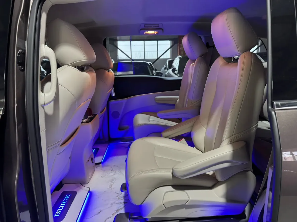 2023 Buick GL8 2.0T 237HP L4 9AT,autocango,china used car exporter,china ev exporter,chinese used car exporter,chinese used ev exporter