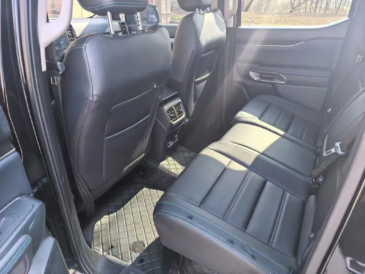 2023 Ford Ranger 2.3T 186HP L4 8AT,autocango,china used car exporter,china ev exporter,chinese used car exporter,chinese used ev exporter