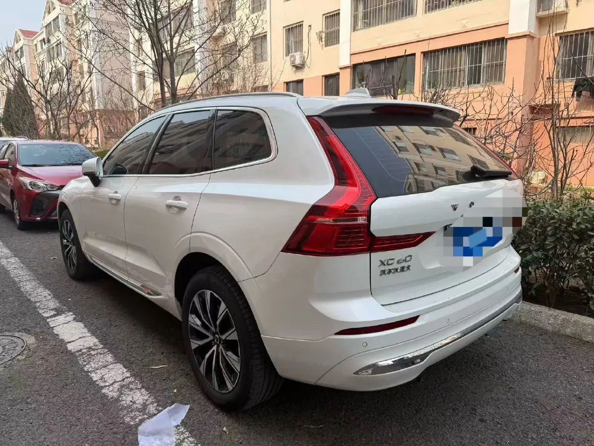 2023 Volvo XC60 2.0T 250HP L4 8AT,autocango,china used car exporter,china ev exporter,chinese used car exporter,chinese used ev exporter
