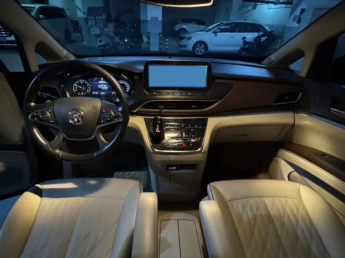 2021 Buick GL8 2.0T 237HP L4 9AT,autocango,china used car exporter,china ev exporter,chinese used car exporter,chinese used ev exporter