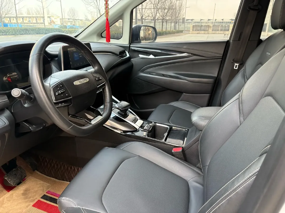 2020 MAXUS Euniq 5 BEV 61.1KWH,autocango,china used car exporter,china ev exporter,chinese used car exporter,chinese used ev exporter