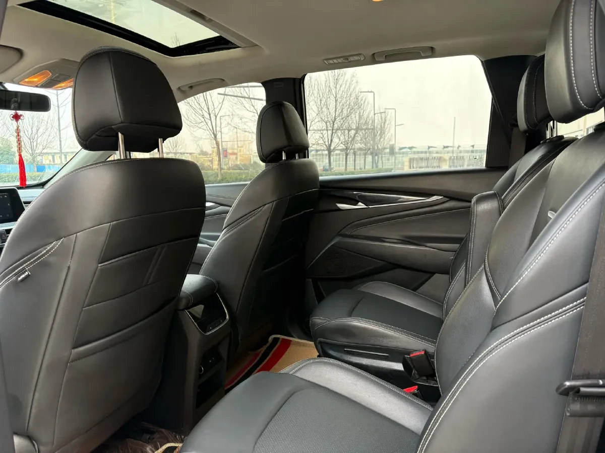 2020 MAXUS Euniq 5 BEV 61.1KWH,autocango,china used car exporter,china ev exporter,chinese used car exporter,chinese used ev exporter