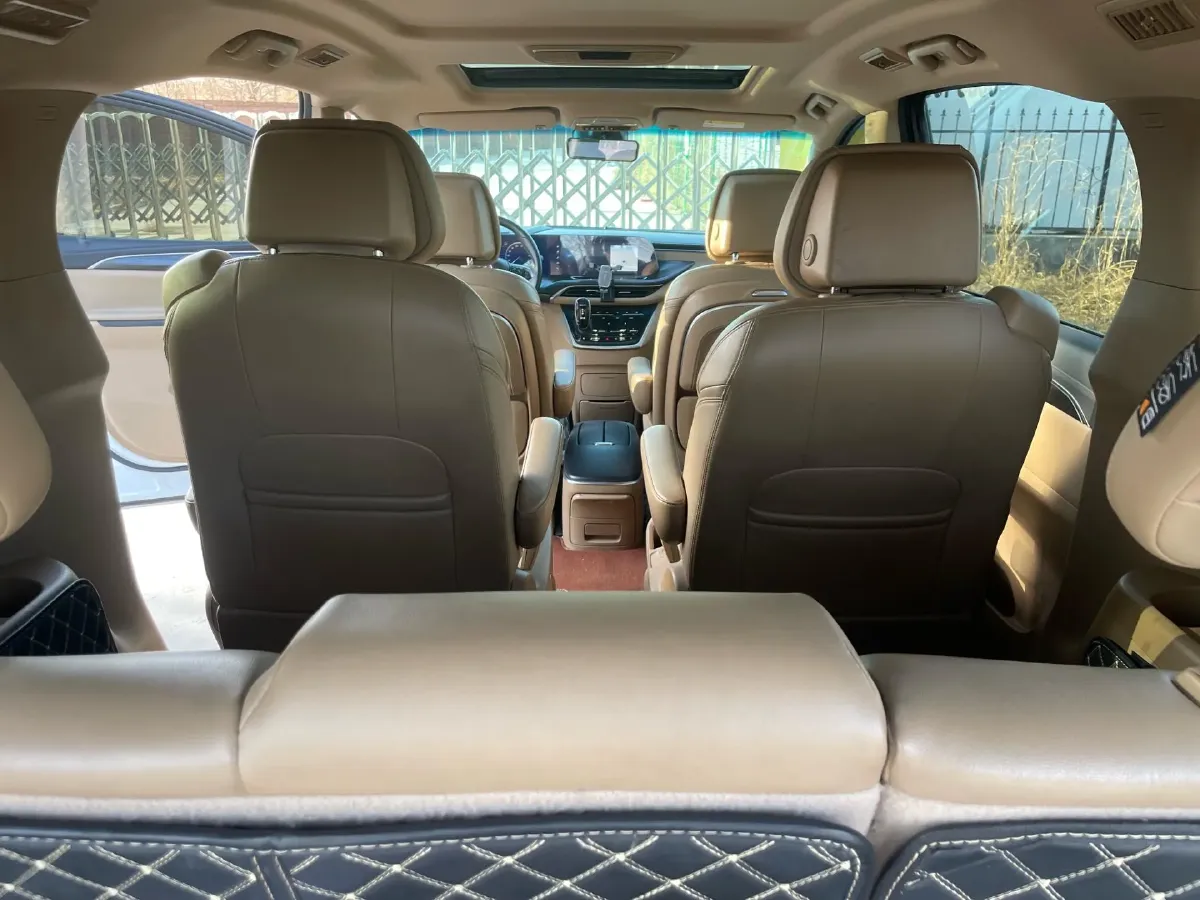 2020 Buick GL8 2.0T 237HP L4 9AT,autocango,china used car exporter,china ev exporter,chinese used car exporter,chinese used ev exporter