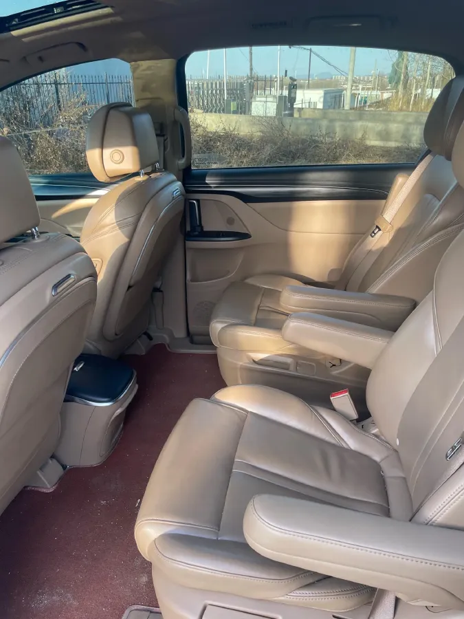 2020 Buick GL8 2.0T 237HP L4 9AT,autocango,china used car exporter,china ev exporter,chinese used car exporter,chinese used ev exporter