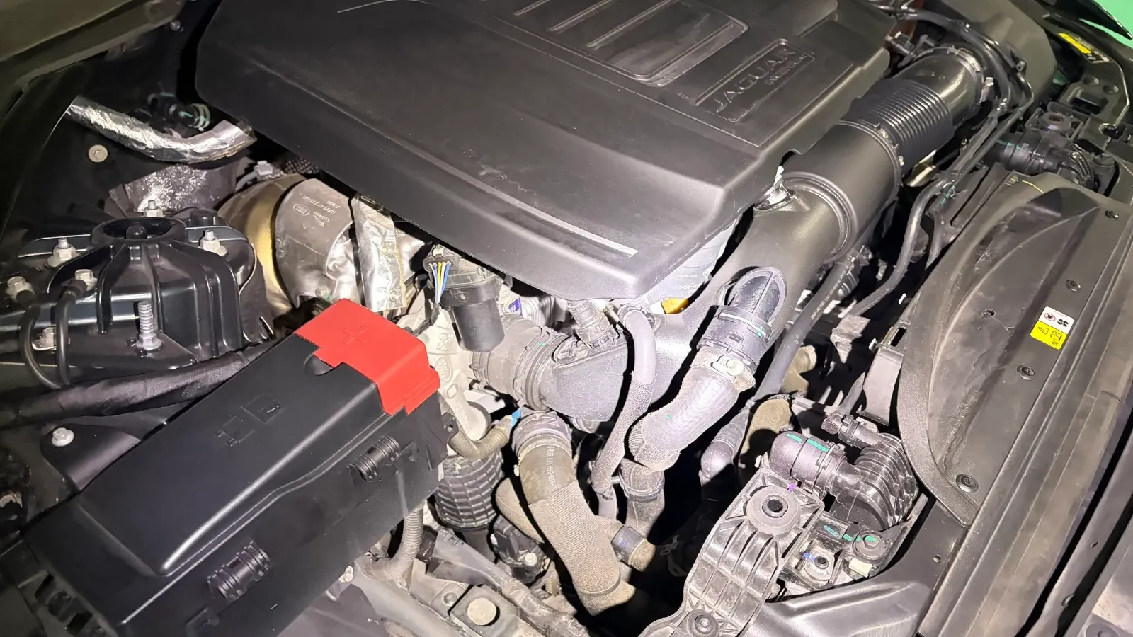 2023 Jaguar XEL 2.0T 250HP L4 8AT,autocango,china used car exporter,china ev exporter,chinese used car exporter,chinese used ev exporter