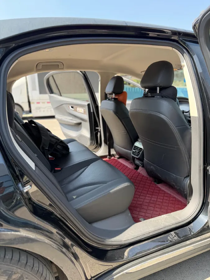 2024 HongQi E-QM5 BEV 60KWH,autocango,china used car exporter,china ev exporter,chinese used car exporter,chinese used ev exporter