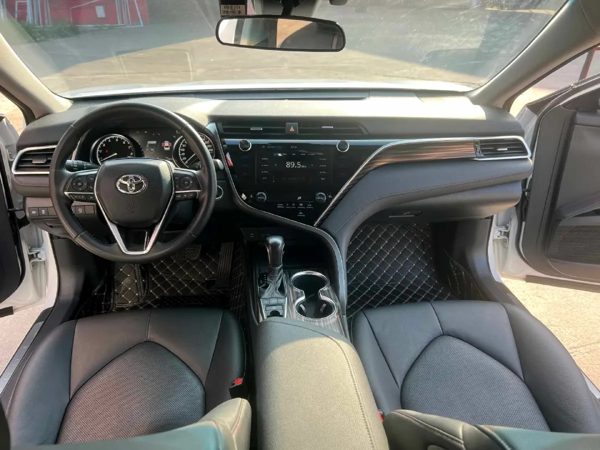 2019 Toyota Camry 2.5L 209HP L4 8AT,autocango,china used car exporter,china ev exporter,chinese used car exporter,chinese used ev exporter