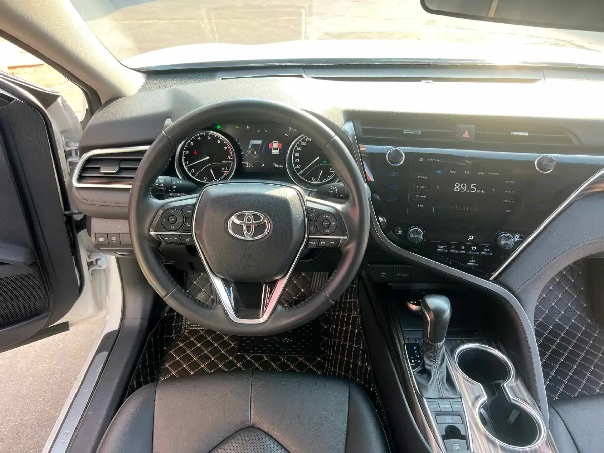 2019 Toyota Camry 2.5L 209HP L4 8AT,autocango,china used car exporter,china ev exporter,chinese used car exporter,chinese used ev exporter