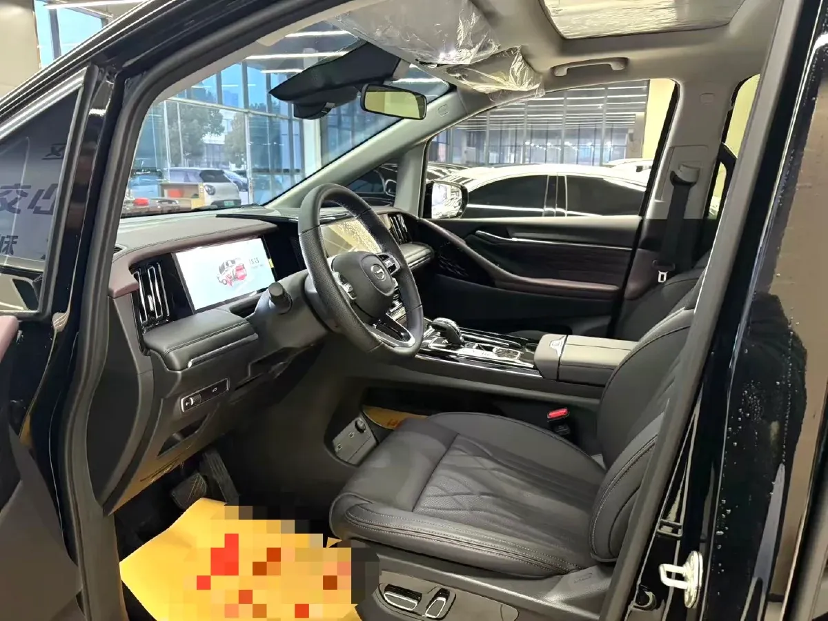 2024 GAC Trumpchi M8 2.0T 252HP L4 8AT,autocango,china used car exporter,china ev exporter,chinese used car exporter,chinese used ev exporter