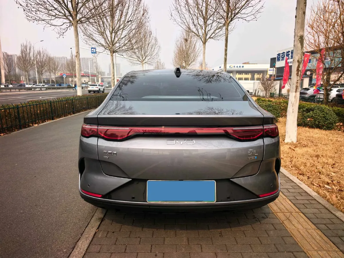 2025 BYD QinL BEV,autocango,china used car exporter,china ev exporter,chinese used car exporter,chinese used ev exporter