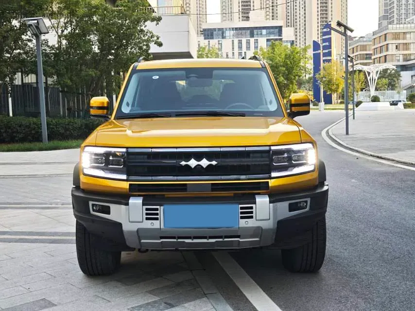 2023 FangChengBao Bao 5 1.5T 194HP L4 E-CVT PHEV 31.8KWH,autocango,china used car exporter,china ev exporter,chinese used car exporter,chinese used ev exporter
