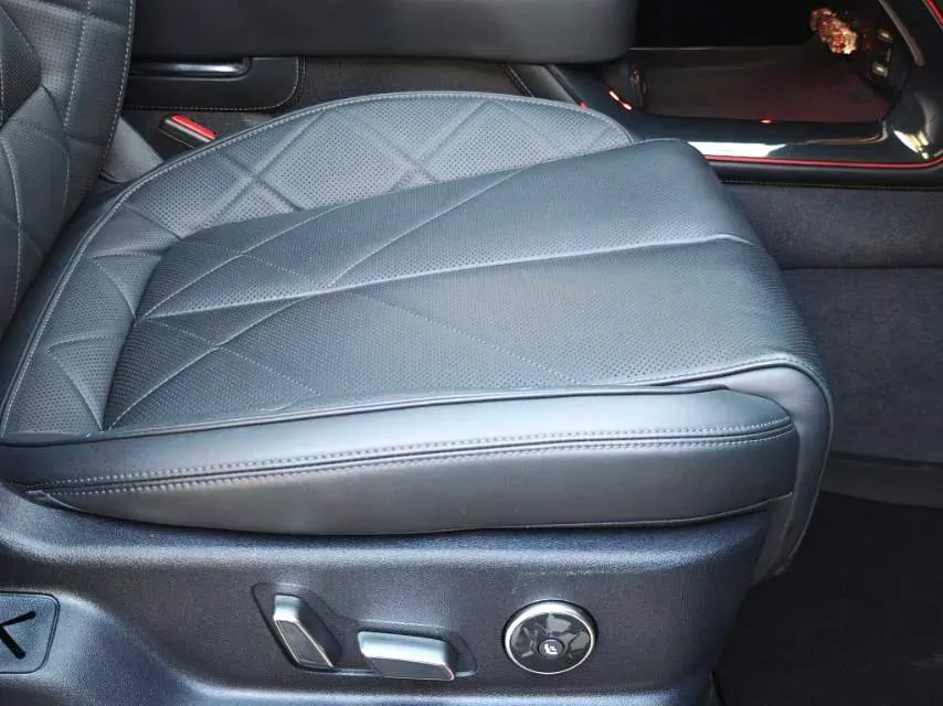 2023 FangChengBao Bao 5 1.5T 194HP L4 E-CVT PHEV 31.8KWH,autocango,china used car exporter,china ev exporter,chinese used car exporter,chinese used ev exporter